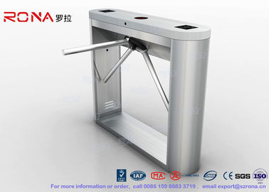 شراء Fingerprint Reader Tripod Turnstile Gate , Full 304 Stainless Steel Turnstile Pedestrian Security Gates online manufacture